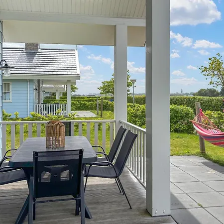 Holiday home 3 Bedroom Awesome In Noordwijk