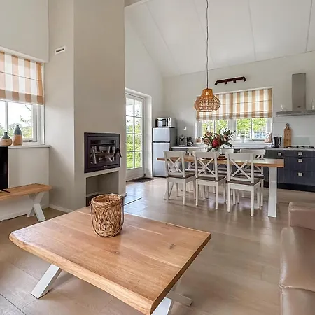3 Bedroom Awesome In